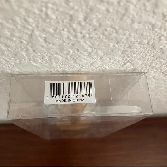 IT COSMETICS Heavenly Luxe Face & Neck Citrine Roller NWT - Picture 3 of 9